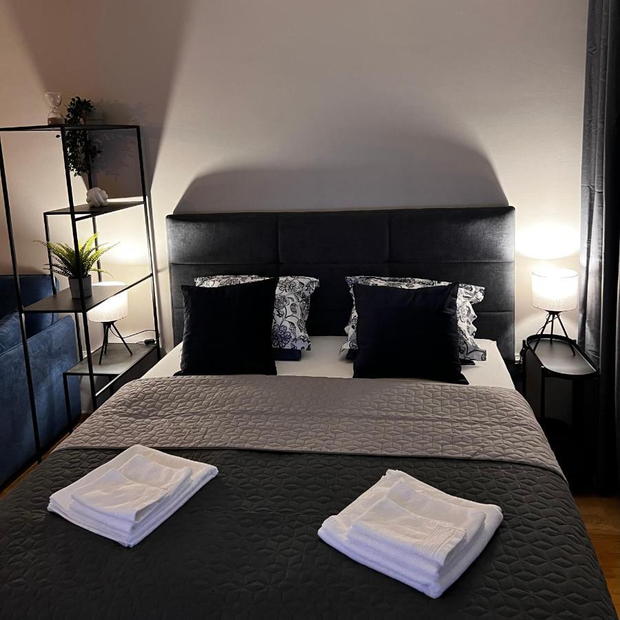 Maestral Living Studio Apartment Загреб Екстериор снимка